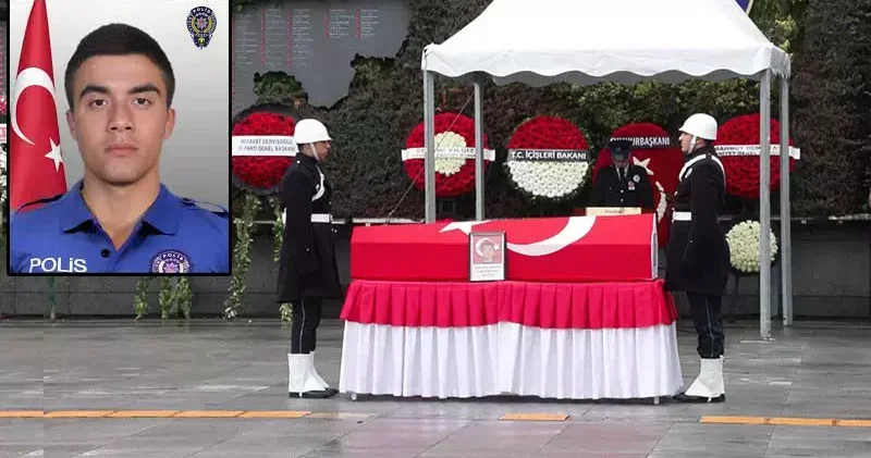 Şehit polis memuru Emre Albayrak için İstanbul İl Emniyet Müdürlüğünde tören düzenlendi