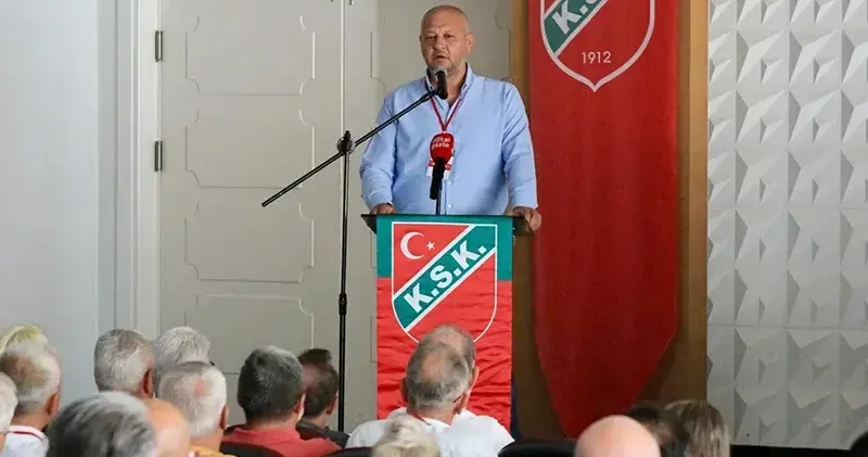 Karşıyaka Eski Başkanı Azat Yeşil’den istifa çağrısı