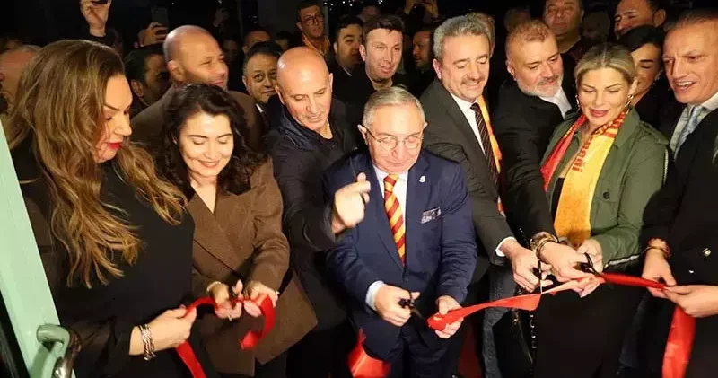 Stuttgart Galatasaraylılar Derneği nin yeni merkezi açıldı