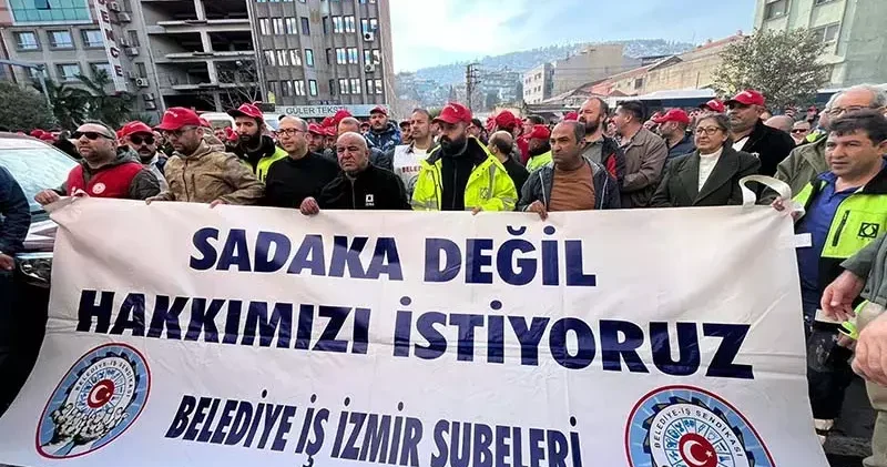 İzmir’de Belediye İş sendikasına bağlı işçiler eylemde