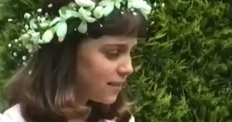 Annesi onu prenses olsun diye doğurmuş... Artık tacı çiçeklerden değil elmaslardan!