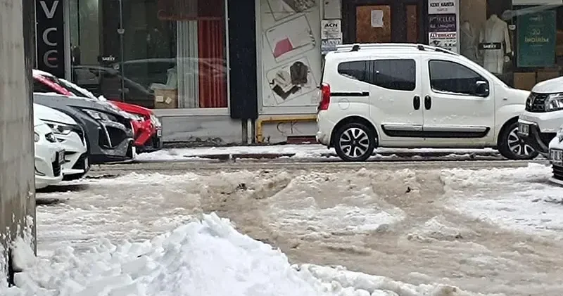 Bingöl de kar nedeniyle eğitime yarım gün ara