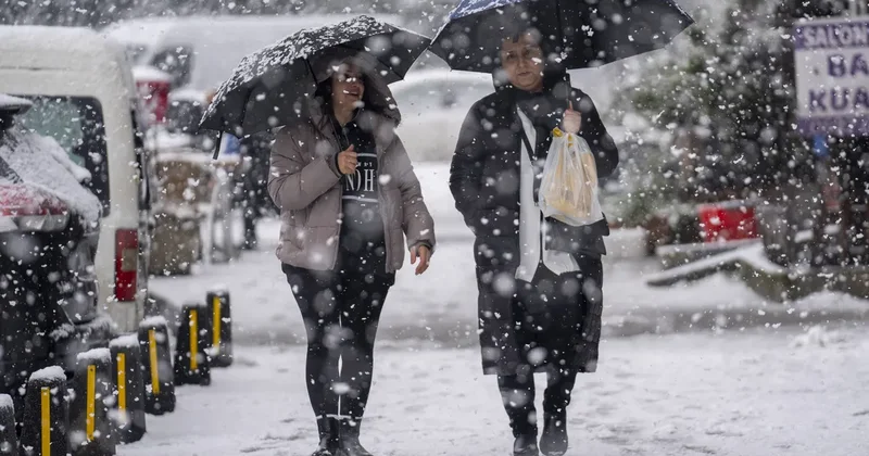 SON DAKİKA… Meteoroloji’den İstanbul için fırtına ve kar uyarısı! Tarih verildi: Sıcaklıklar 10 derece birden düşecek
