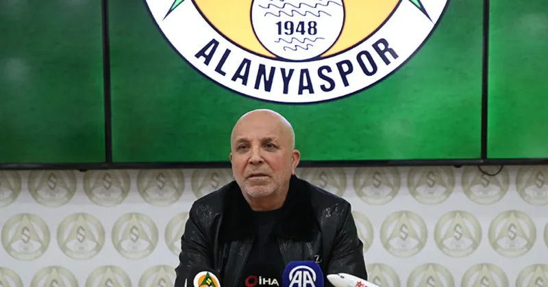 Hasan Çavuşoğlu: Şimdiye kadar hocamızın oyuncu talebi olmadı