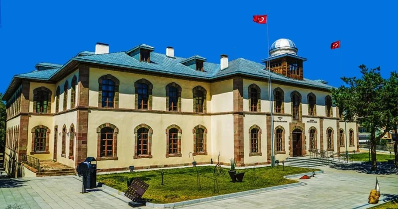 Kongre Binası’na kilit vurdular Sözcü Gazetesi