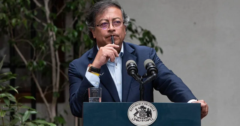 Kolombiya lideri Petro, ABD nin ülkesine operasyon ihtimalinin gerçek bir tehdit olduğunu söyledi