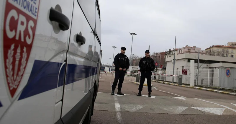 Fransa da Goretti Fırtınası nedeniyle 320 bin hanede elektrik kesintisi sürüyor