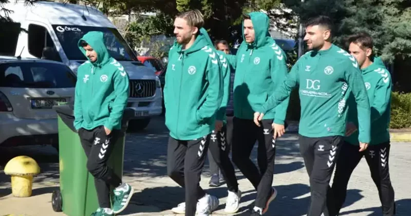 Süper Lig ekipleri Antalya Dinler Bahçesi nde cuma namazında buluştu