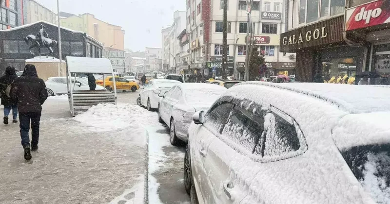 Hakkari’de kar yağışı