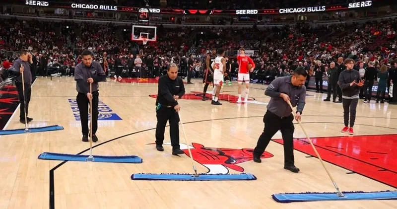 NBA de parke skandalı: 18 bin kişi 2 saat sonra eve gönderildi