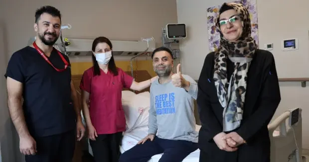 Elazığ haberleri Elazığ da 50 dakika kalp masajı yapılan adam hayata döndürüldü 09 Ocak 2026