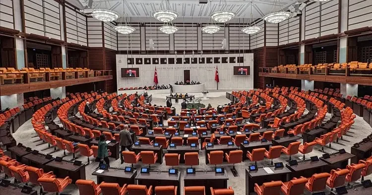 Emekli aylığı, asgari ücret desteği ve TVF düzenlemesi Meclis te