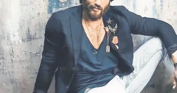 BÜLENT CANKURT Ocakbaşında aşka geldi