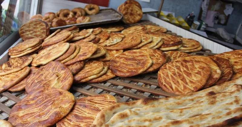 Van da özel üretim pide ve çörek fiyatına zam Van Haberleri