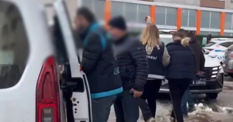 İş insanlarına uygunsuz görüntü şantajı: 2 kişi tutuklandı