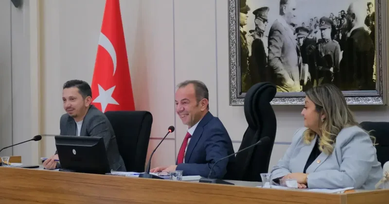 Günler süren kar yağışına Tanju Özcan yorumu: Allah dualarımı kabul etti ama biraz duayı abartmışız