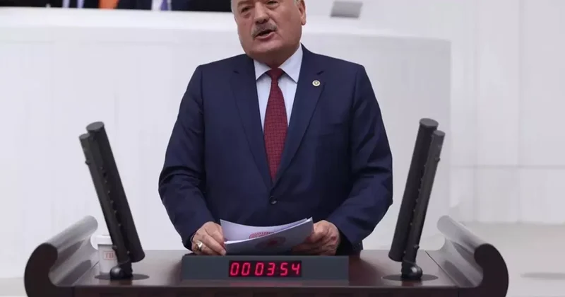 Bunu da gördük! Meclis kürsüsünden otel reklamı yapan milletvekili