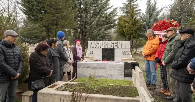 Yaşar Sevim, kabri başında anıldı Ankara Haberleri