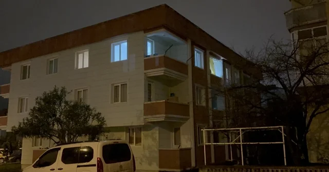 Telefonla yüksel sesle konuşma kavgasında ablasını bıçaklayıp balkondan atladı Samsun Haberleri