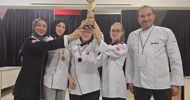 Gedizli kızlardan bölge birinciliği Kütahya Haberleri