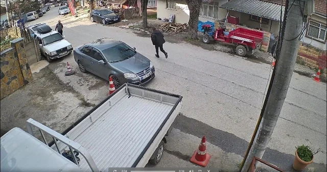Emekli polisin, eşini ve emlakçıyı öldürdükten sonra kaçtığı anların görüntüleri ortaya çıktı Sakarya Haberleri