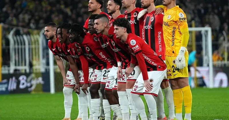 Kadıköy de inanılmaz anlar! Tüm stat ayakta alkışladı