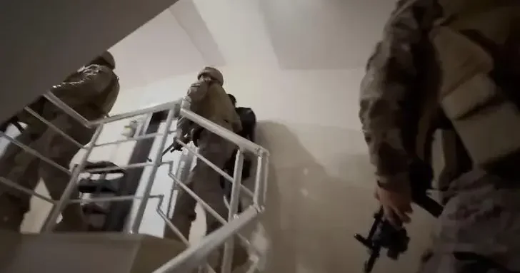 Bakan Yerlikaya: FETÖ ye yönelik 29 ilde Jandarmamız tarafından son 2 haftadır düzenlenen operasyonlarımızda 63 şüpheliyi yakaladık