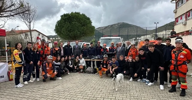 Datça da deprem tahliye tatbikatı gerçekleştirildi Muğla Haberleri
