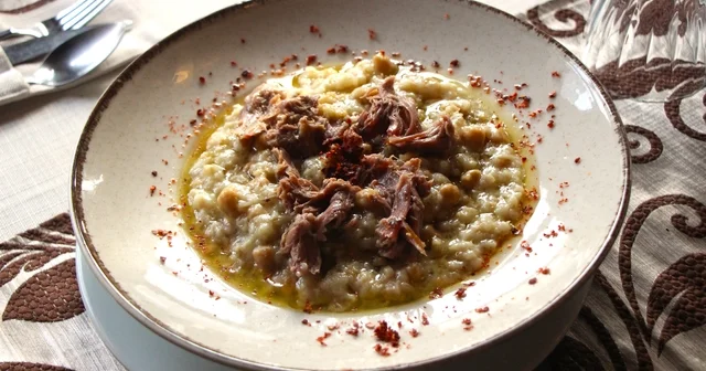 Amasya nın tescilli lezzeti taş fırın keşkeği : Pişmesi 12 saat sürüyor Amasya Haberleri