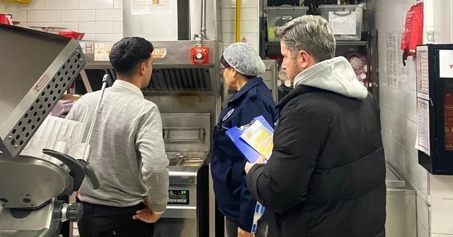 Kanalizasyona dökülen yağlara sıkı takip Manisa Haberleri