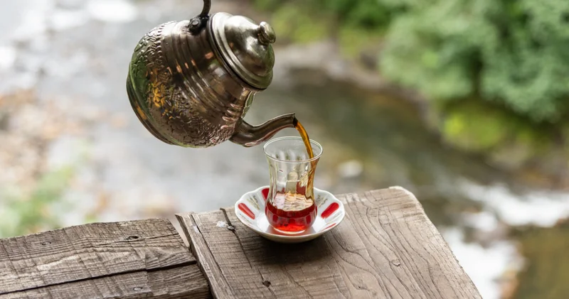 Çayınız yeterince lezzetli değilse sorun demleme yönteminizde olabilir! Evde çayın lezzetini zirveye taşıyacak demleme rehberi!