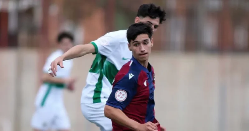 La Liga ekibini bıraktı koşa koşa 2. Lig de şampiyonluğa giden takıma geldi