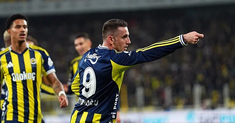 Kerem Aktürkoğlu ndan forma rekabeti sorusuna yanıt!