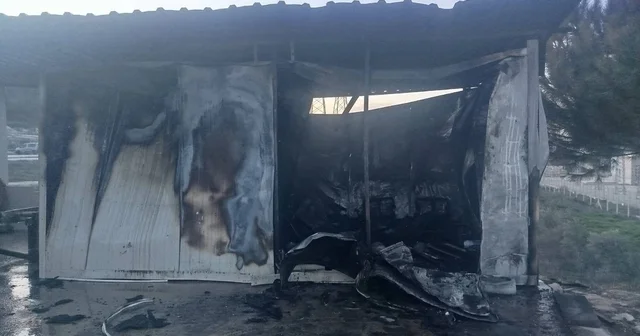 Bilecik te elektrikli ısıtıcısı konteyneri kül etti Bilecik Haberleri