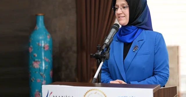 Üniversitedeki kadın çalışanlar aynı sofrada Manisa Haberleri