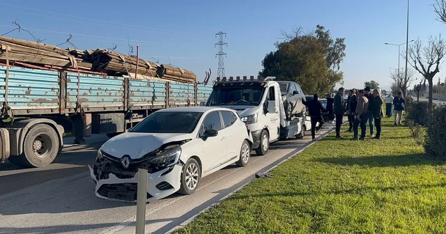 Hatay da zincirleme trafik kazasında 5 araçta hasar oluştu Hatay Haberleri