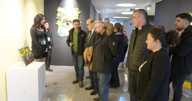 Üniversite öğrencileri atıkları sanata dönüştürdü Kastamonu Haberleri