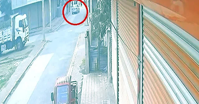 Husumetlileri evin önünde 2 kişiyi yaraladı: Şüpheliler yakalanmadı, korku içerisinde yaşıyoruz Adana Haberleri