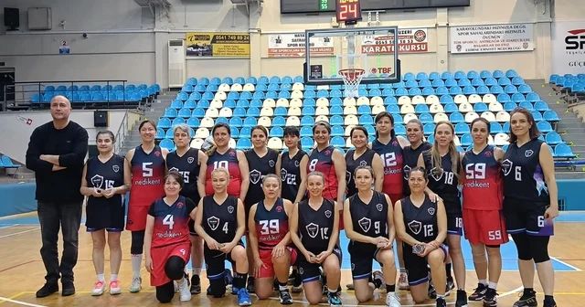 Edirne de 40 yaş üstü kadınlar parkede farkındalık oluşturdu Edirne Haberleri