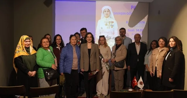 Çanakkale de Savaşın Gölgesinde Kadın Paneli Düzenlendi Çanakkale Haberleri