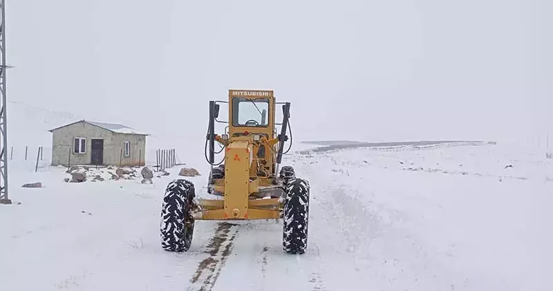 Van da 216 yerleşim yerinden 157 si ulaşıma açıldı
