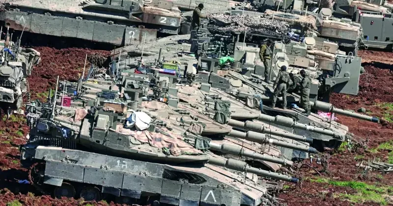 İsrail tankları Lübnan sınırında Dünya Haberleri