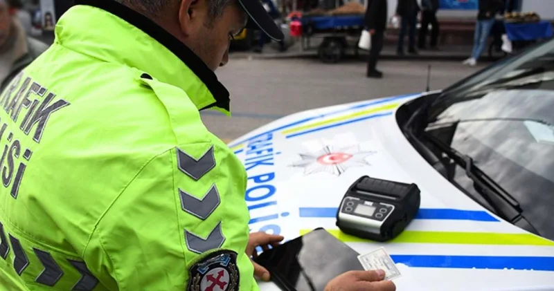 Aracından inen sürücülere araba fiyatında ceza