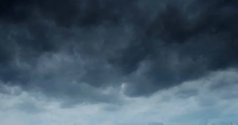 Devasa zehirli bulut tüm şehri kapladı, halk evlerine kilitlendi! Sözcü Gazetesi