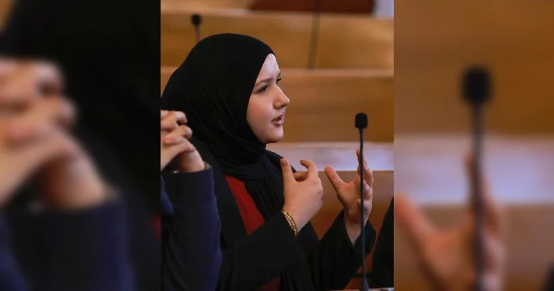 İsviçre’de bir ilk: Başörtülü Türk belediye meclisinde