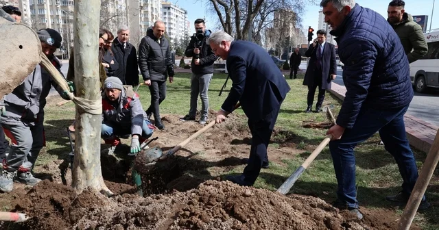 Melikgazi de ilkbahar ağaç dikimiyle başladı Kayseri Haberleri