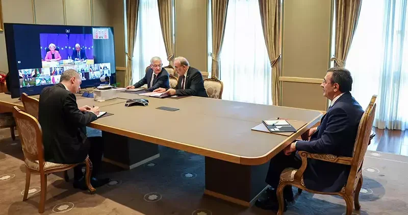 Cumhurbaşkanı Yardımcısı Yılmaz, Çevrimiçi Liderler Toplantısı na katıldı