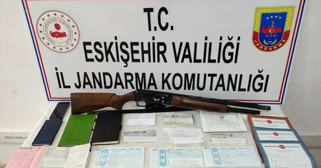 Mağdurlara zorla senet imzalatarak borçlandıran tefeci jandarmadan kaçamadı Eskişehir Haberleri