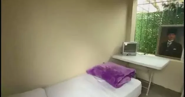 CHP liler tutuklu İBB eski başkanı İmamoğlu nun hücresinin maketini yapıp ziyaret turları düzenliyorlar