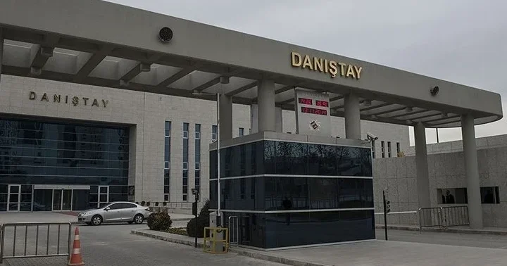 Danıştay üniforma davasında son noktayı koydu: Göreve iade edilen askeri personel, sivil memur olarak atanamaz